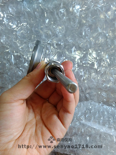 什么時候安裝雙金屬溫度計需要用內(nèi)螺紋接頭？