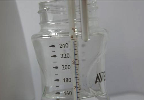 家用雙金屬片奶瓶溫度計(jì)有哪些優(yōu)弊端？.jpg