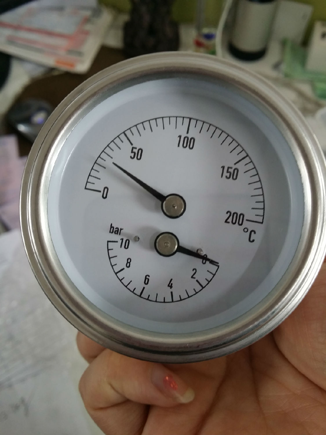 壓力溫度一體表工作原理的相關(guān)介紹